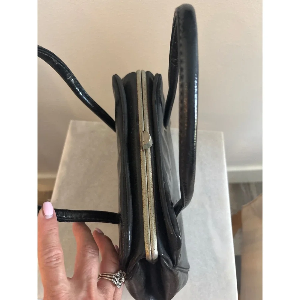 Vintage Black Patent Faux Leather Top Handle Handbag Metal Frame Clasp Closure